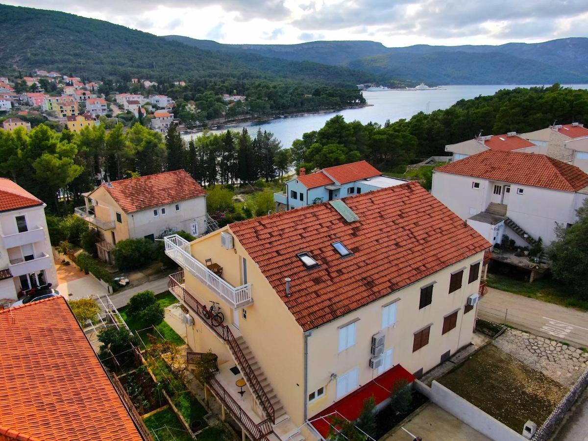Apartments Sea & Sky Stari Grad  Ngoại thất bức ảnh